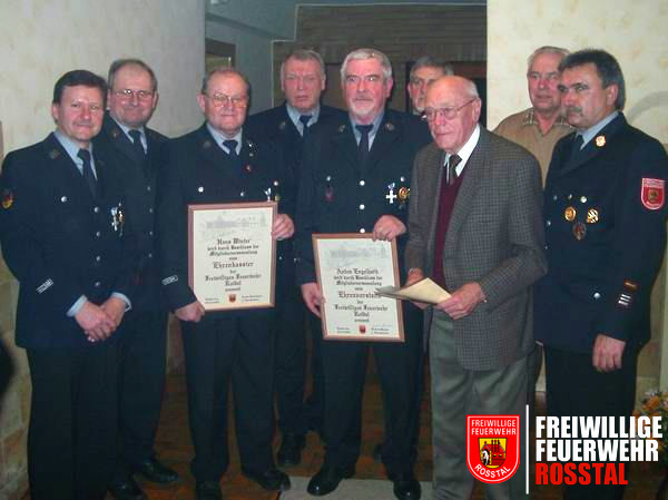 Bild 1 von 2 von links: Norbert S., Fritz Hetzel, Hans Winter, Fritz N&uuml;chterlein, Anton Engelhard, Hans Bauer, Georg Sch&uuml;tze, Helmut Arold und Reiner W..