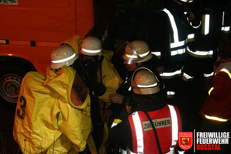 Bild 13 von 26 CSA-Tr&auml;ger r&uuml;sten sich aus und bekommen ihre Befehle
