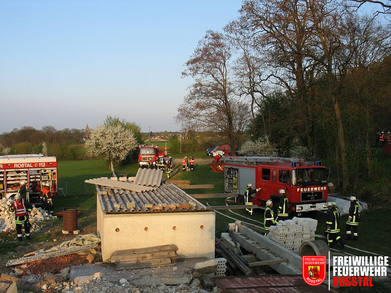 Bild 1 von 28 Eintreffen der Einsatzkr&auml;fte