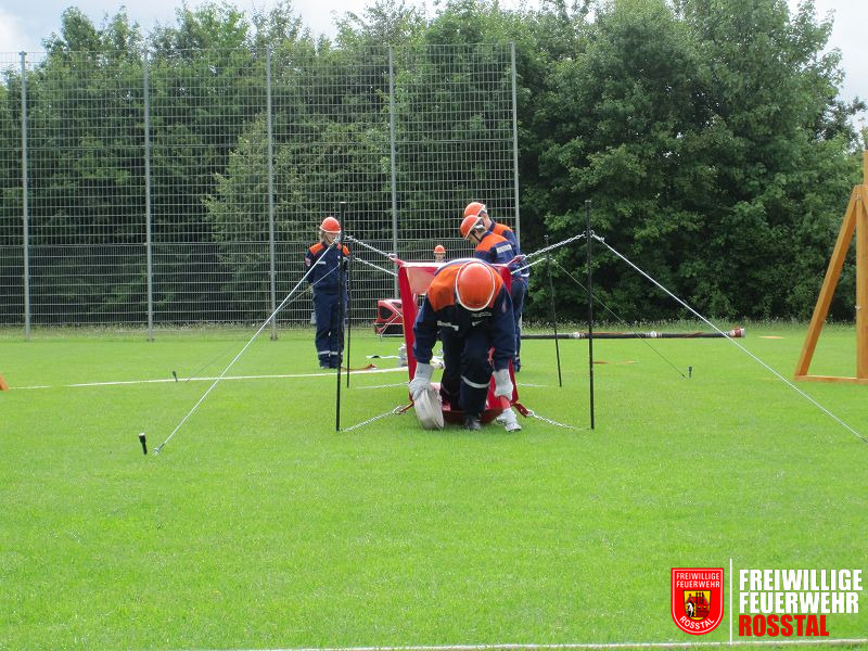 Bild 17 von 19 Jugendfeuerwehr Tuchenbach: Vorf&uuml;hrung des Bundeswettbewerbs der Deutschen Jugendfeuerwehr