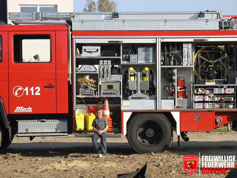 Bild 9 von 16 "Wenn ich mal gro&szlig; bin werde ich Feuerwehrmann"