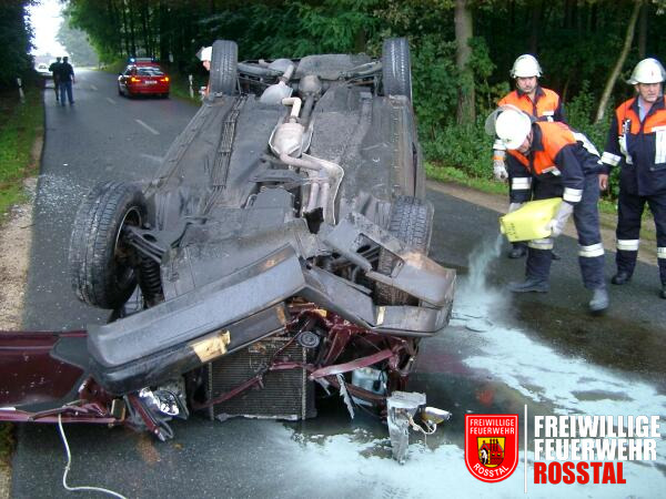 Bild 1 von 9 Durch &Ouml;lbindemittel wurden auslaufende Schadstoffe gebunden.