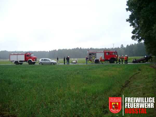 Bild 6 von 9 Die Feuerwehr war nur zur Sicherung der Unfallstelle vor Ort.