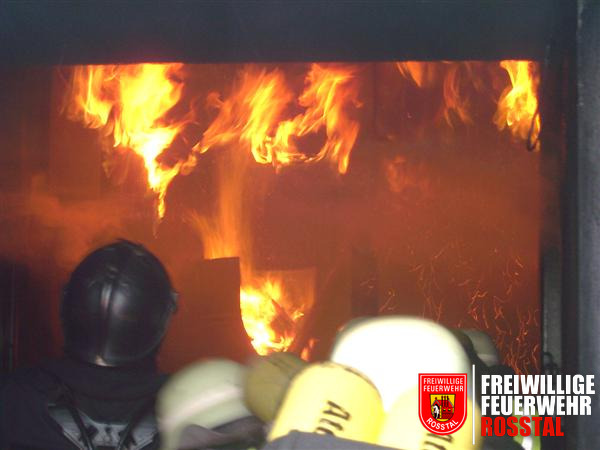 Bild 17 von 20 Brand&uuml;bungscontainer