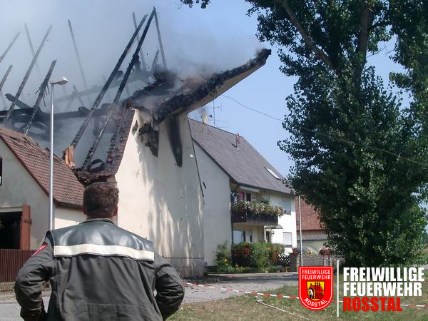 Bild 9 von 15 Da der Giebel einsturtzgef&auml;hrdet war, wurde er abgerissen.