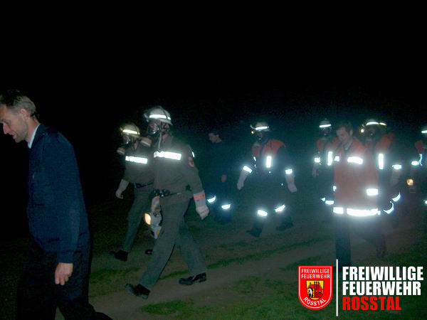 Bild 5 von 23 Noch wenige Meter bis zum Ziel - ein Spielplatz an dem weitere &Uuml;bungen absolviert werden. Die k&ouml;rperliche Belastung ist extrem.