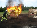 Es droht auf das Nachbargebäude überzugreifen
  
