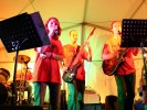 Nina und Harry singen, Jörg ist für den Bass zuständig
  